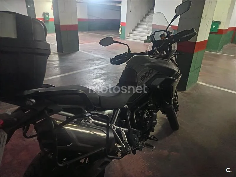 Triumph Tiger 900 - Vista 3
