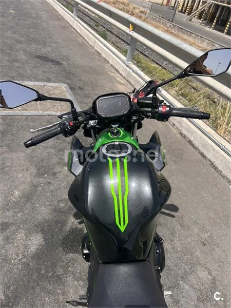 Kawasaki Z650 - Vista 3