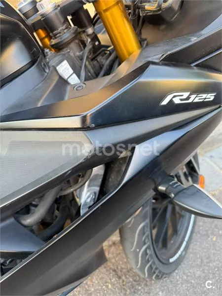 Yamaha YZF-R125 - Vista 5
