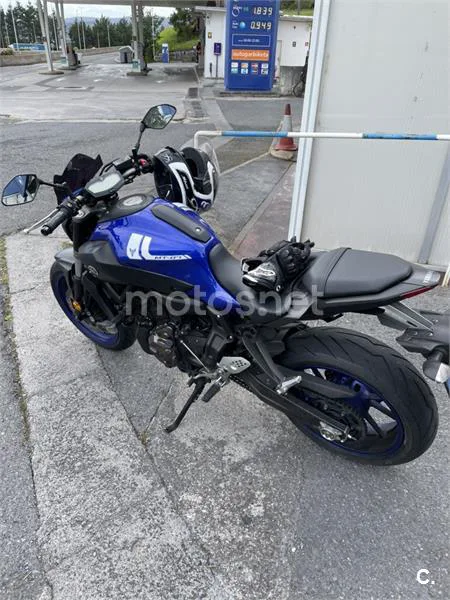 Yamaha MT-07 - Vista 7