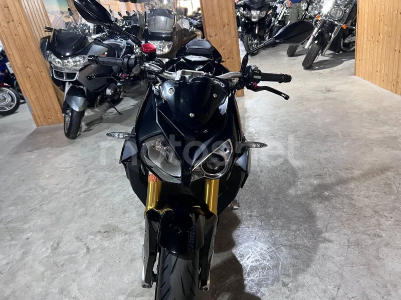 BMW S 1000 R - Vista 9