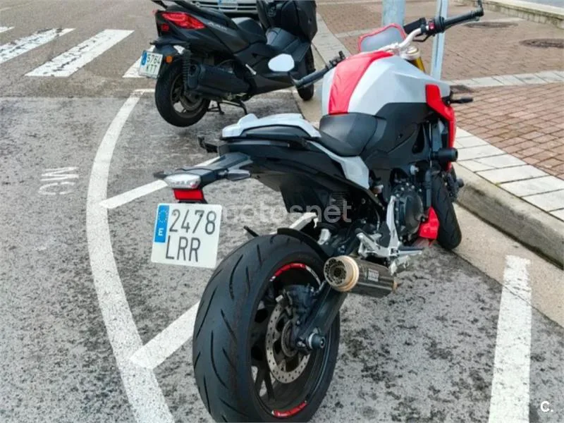 BMW F 900 R - Vista 3