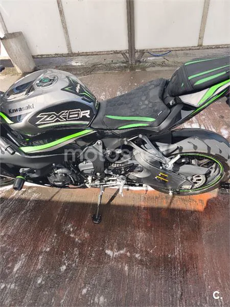 Kawasaki Ninja ZX-6R - Vista 5