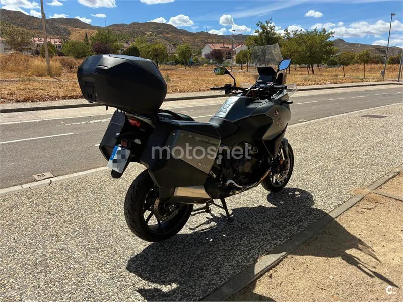 Honda NT1100 - Vista 9