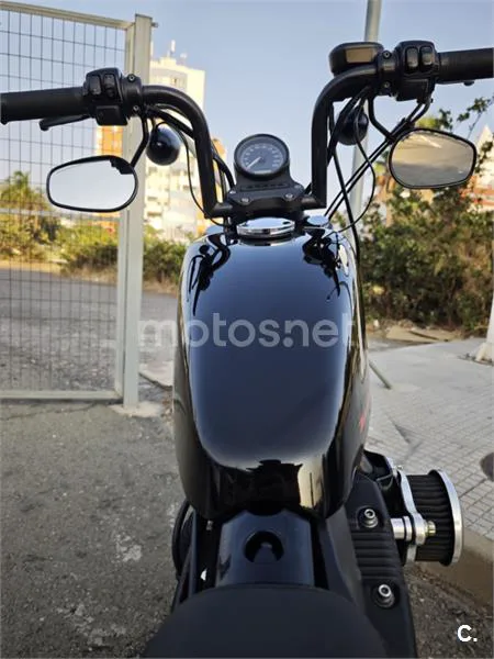 Harley-Davidson Sportster 883 - Vista 3