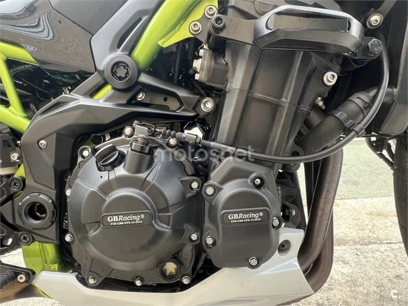 Kawasaki Z900 - Vista 6