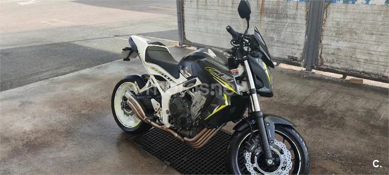 Honda CB650F - Vista 3