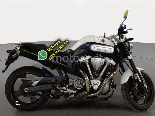 Yamaha MT-01 - Vista 5