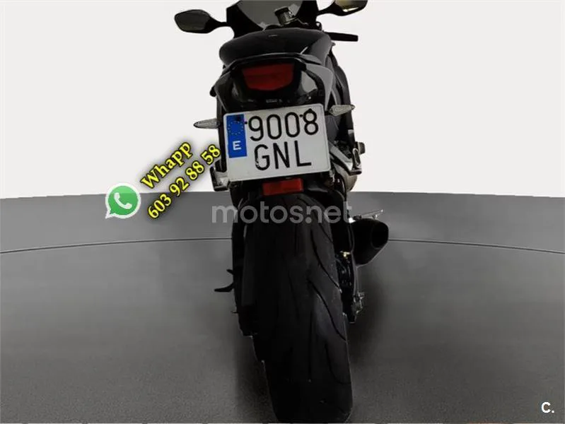 Honda CBR1000RR Fireblade - Vista 2
