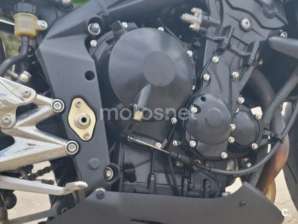 Triumph Street Triple - Vista 8