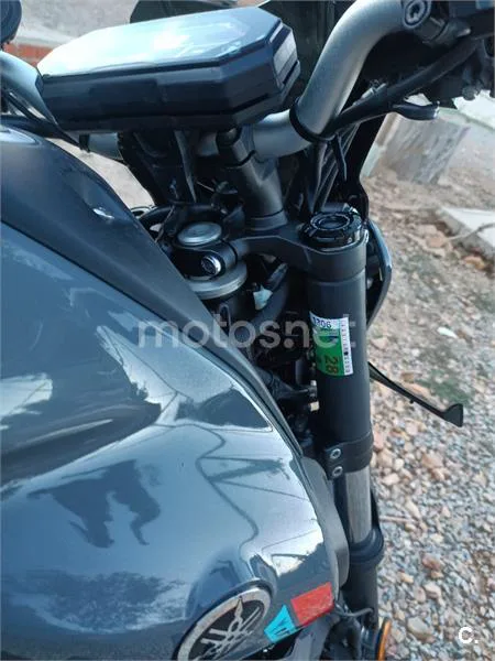 Yamaha MT-07 - Vista 7