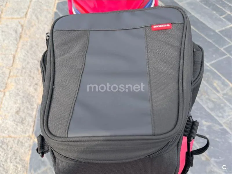 Honda CBR650R - Vista 11