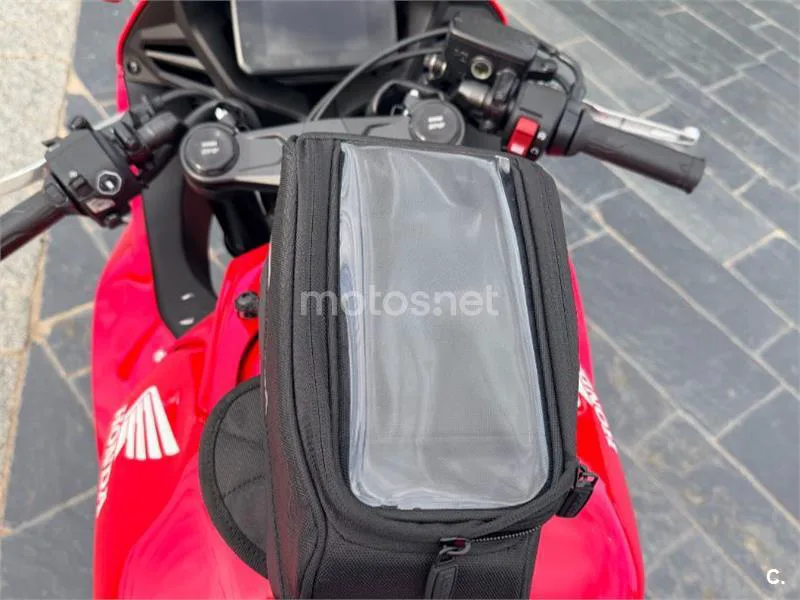 Honda CBR650R - Vista 10