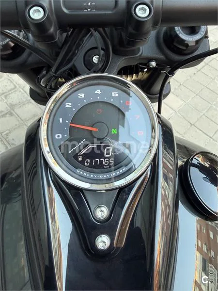 Harley-Davidson Fat Bob - Vista 4