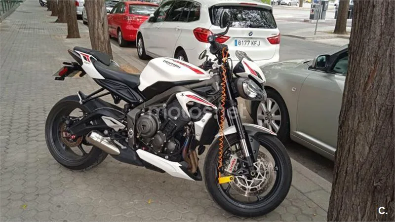 Triumph Street Triple - Vista 1