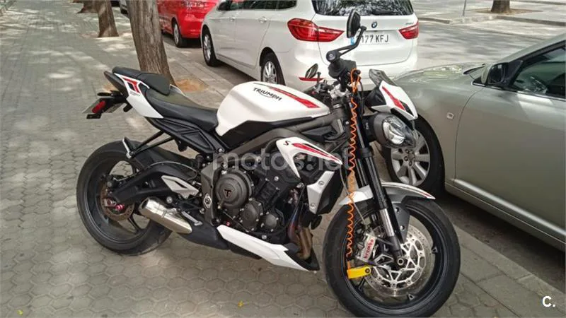 Triumph Street Triple - Vista 2