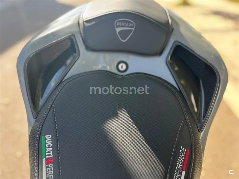 Ducati 848 EVO - Vista 12