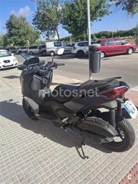 Yamaha XMAX 125 - Vista 4