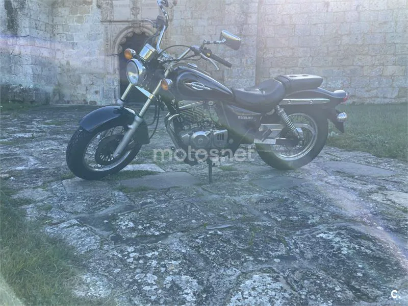 Suzuki Marauder 250 - Vista 2