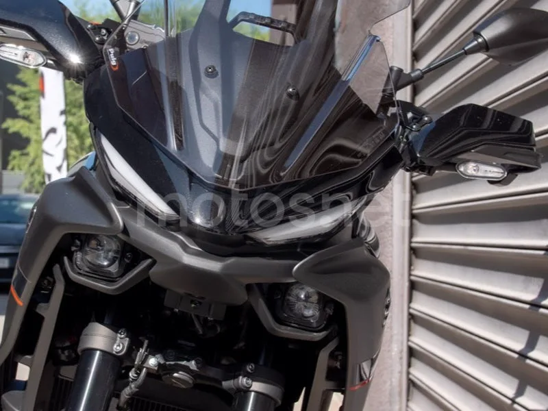 Yamaha Tracer 7 - Vista 9