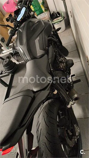 Yamaha MT-07 - Vista 13