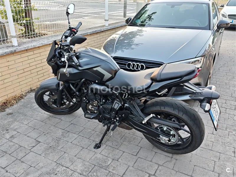 Yamaha MT-07 - Vista 4