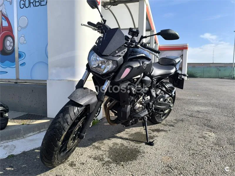 Yamaha MT-07 - Vista 8