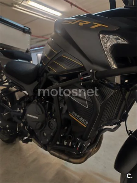 QJ Motor SRT 900 S - Vista 7