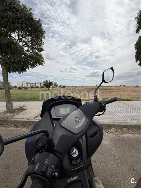 Yamaha NMAX - Vista 3