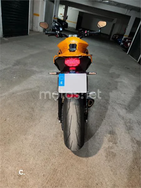 Triumph Street Triple 765 - Vista 4