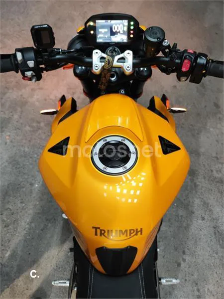 Triumph Street Triple 765 - Vista 6