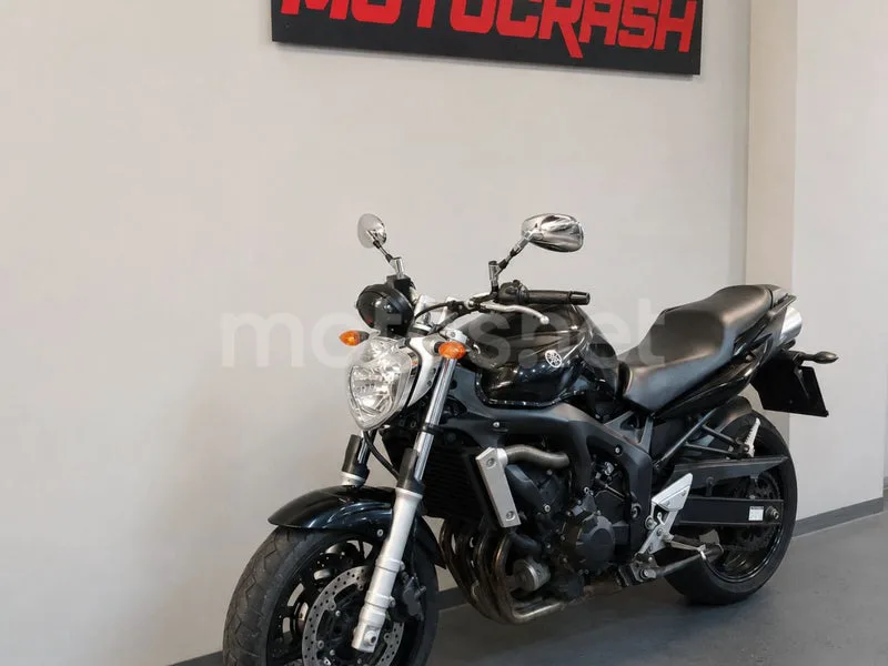Yamaha FZ6 - Vista 5
