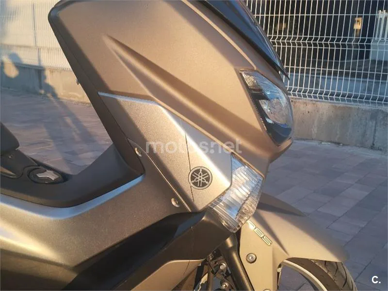 Yamaha NMAX - Vista 7