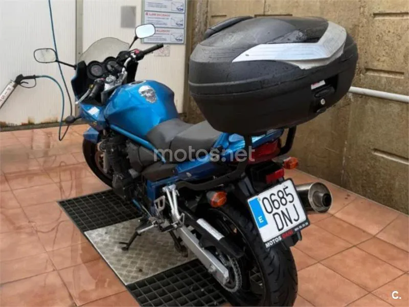 Suzuki Bandit 650S - Vista 4