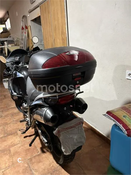 Honda XL1000V Varadero - Vista 4