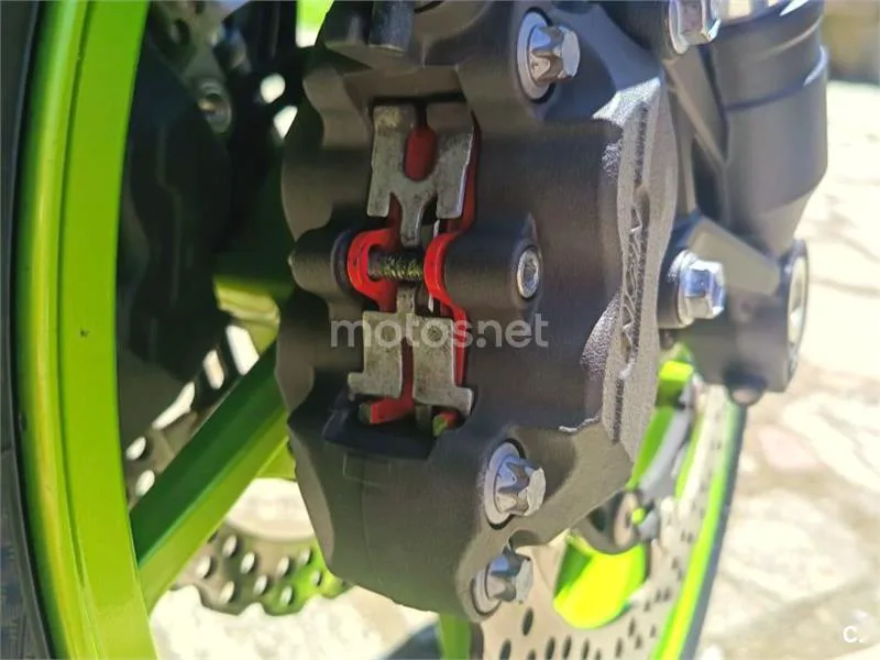Kawasaki Z900 - Vista 6