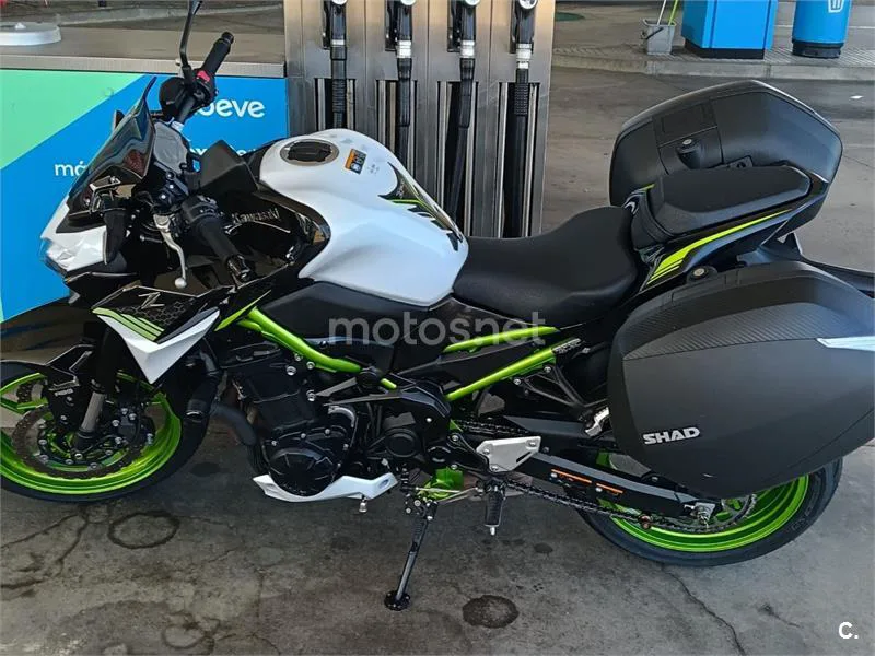 Kawasaki Z900 - Vista 8