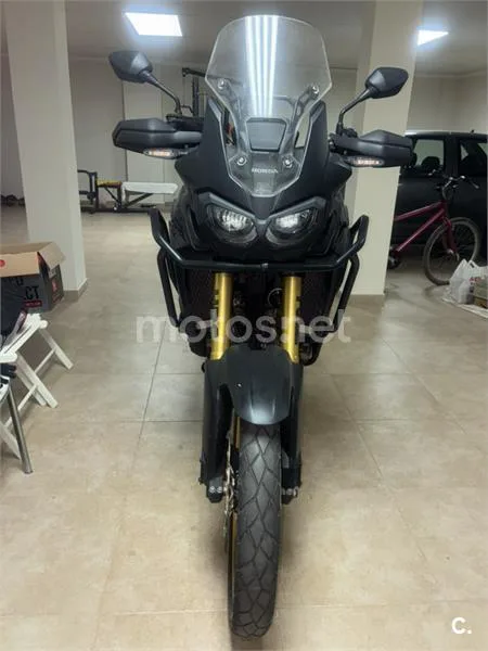 Honda CRF1000L Africa Twin - Vista 3