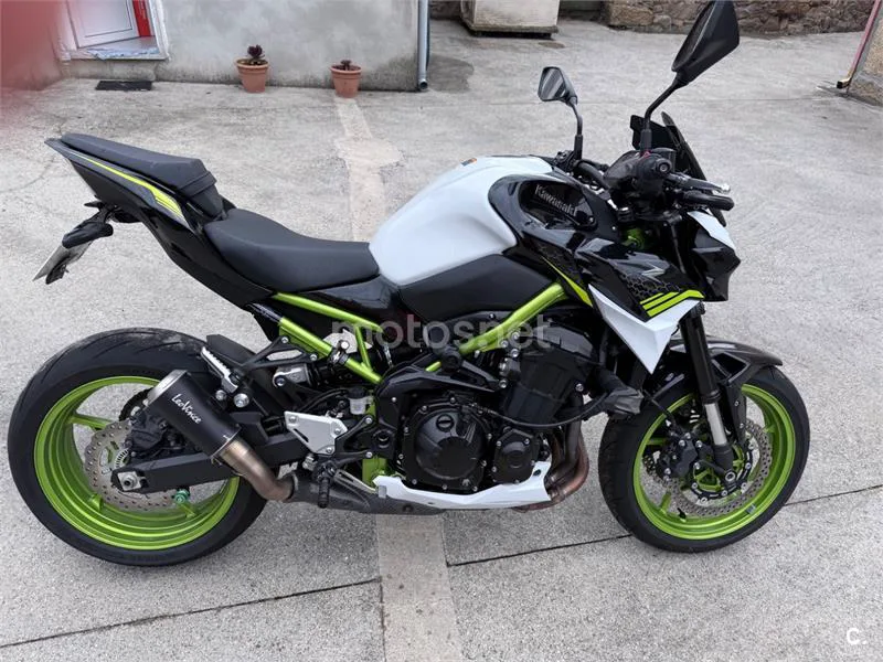 Kawasaki Z900 - Vista 14