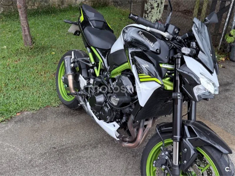 Kawasaki Z900 - Vista 6