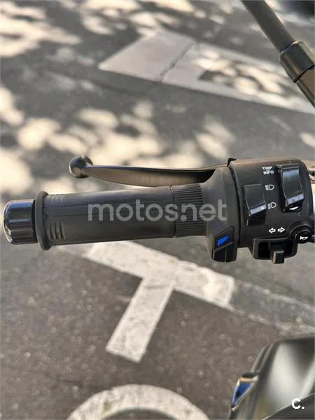 Yamaha MT-07 - Vista 6