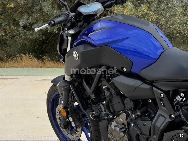 Yamaha MT-07 - Vista 10