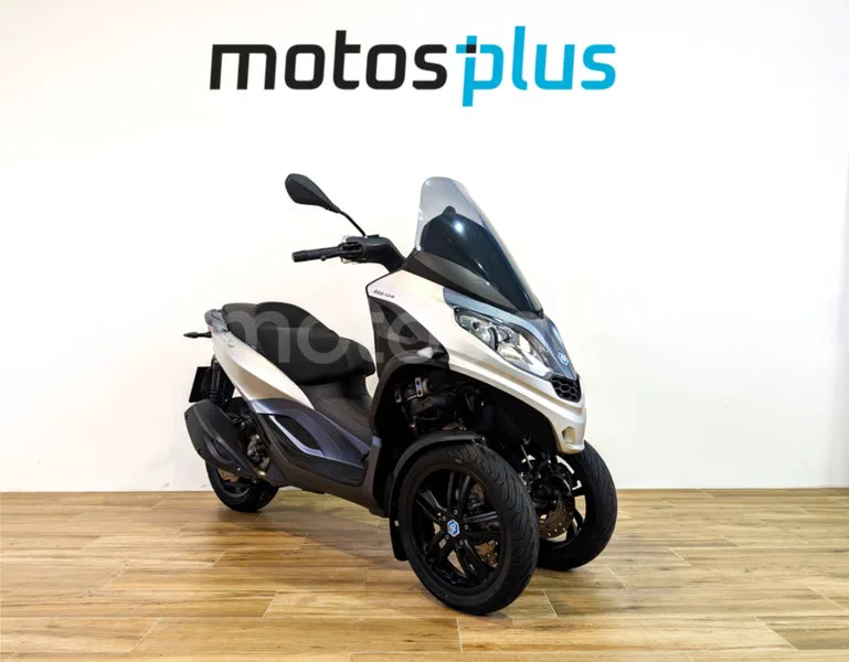 Piaggio MP3 4390 € 2022 Barcelona - 1