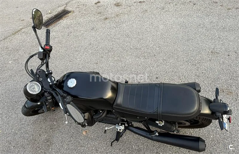 Moto Guzzi V7 III - Vista 1