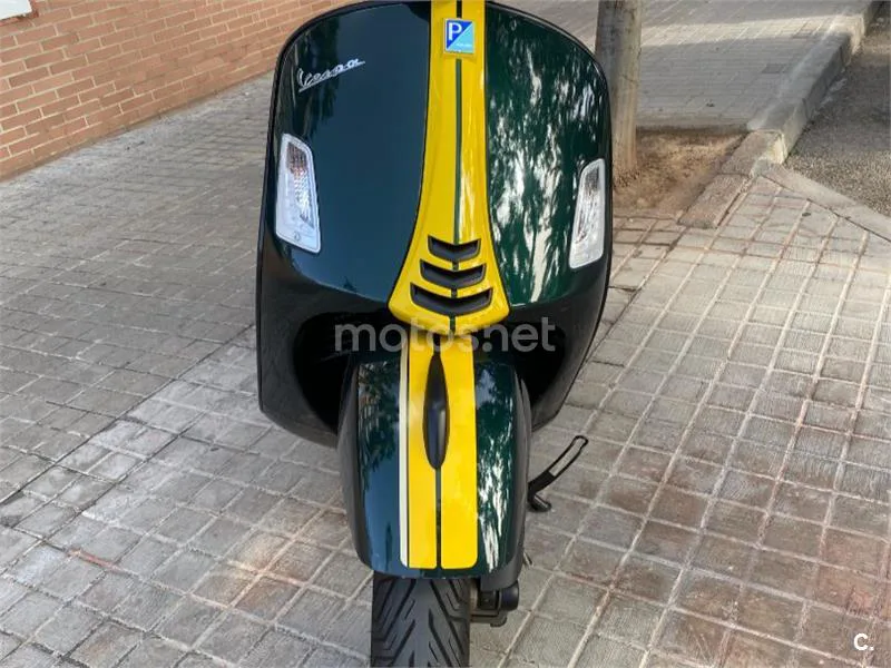 Vespa GTS 300 - Vista 7