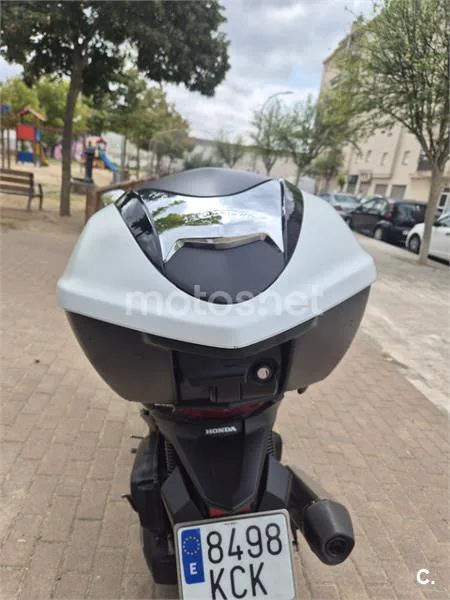 Honda Forza 125 - Vista 6