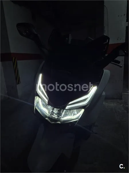 Honda Forza 125 - Vista 9