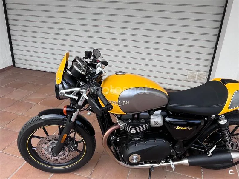 Triumph Street Cup - Vista 5