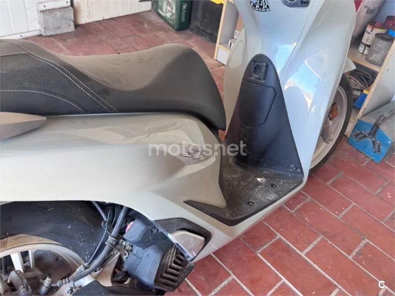 Honda SH125i - Vista 5