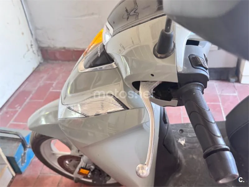 Honda SH125i - Vista 9